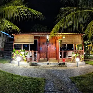 度假村 兰卡威小屋度假村, 珍南海滩